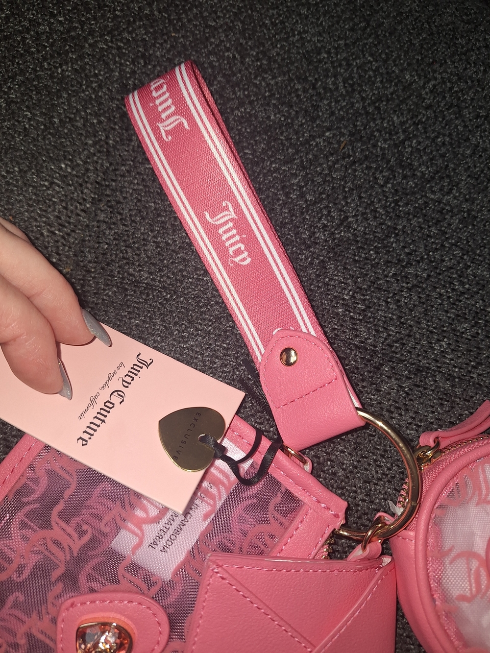 EXCLUSIVE Juicy Couture Pink Heart Accent Keychain Wallet Trio - Picture 8 of 8